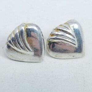 Vintage Silver Tone Triangle Shape Puffy Design Retro Stud Earrings, 80s Style